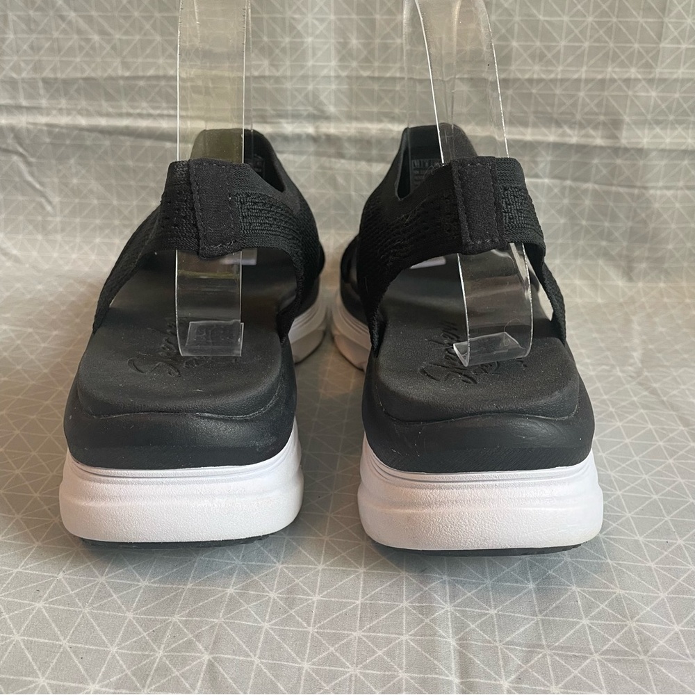 Skechers Relaxed Fit Luxe Foam Black Stretch Sandals 11 - Picture 4 of 7